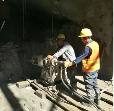 乃东水下抗分散灌浆料特点 水下不分散注浆料介绍